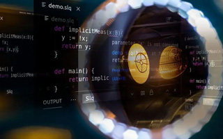 潜江 api php源码,下载的php源码怎么运行呢？